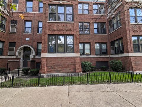 3149 W Medill Avenue 2 Chicago IL 60647