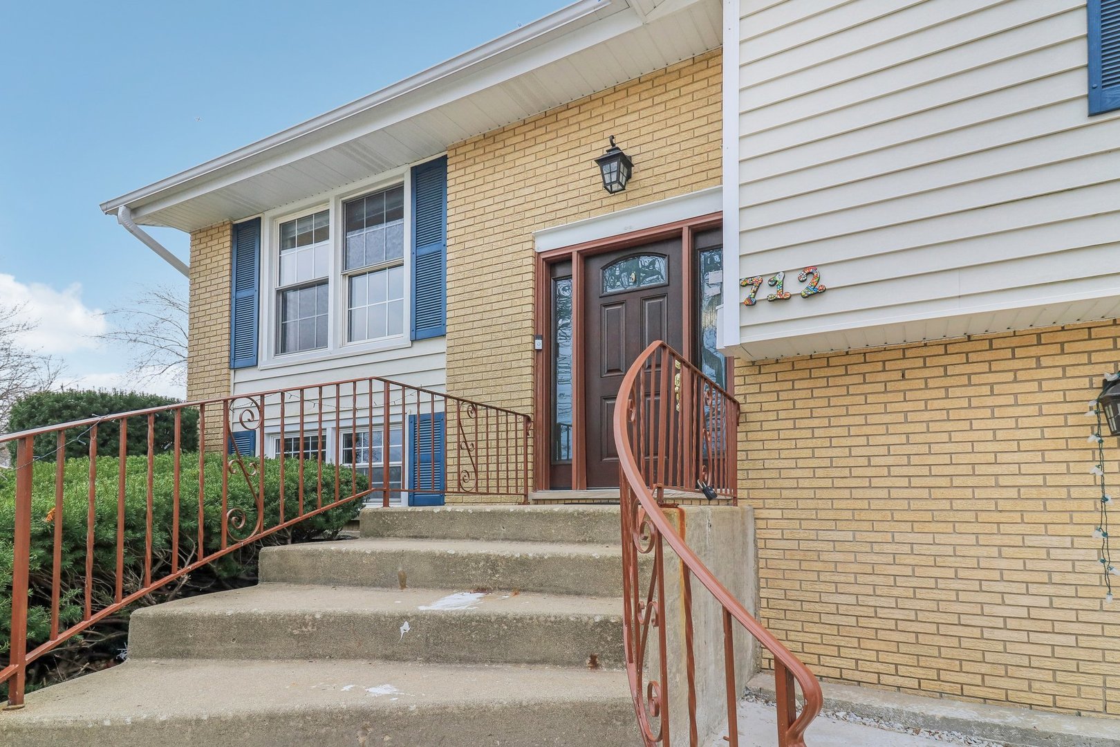 712 Dante Court