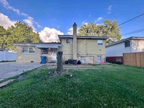 Tiny photo for 10 N ADAMS Drive, Addison, IL 60101 (MLS # 12462408)