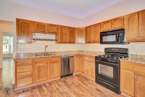 Tiny photo for 1114 TENNYSON Lane, Naperville, IL 60540 (MLS # 12492621)