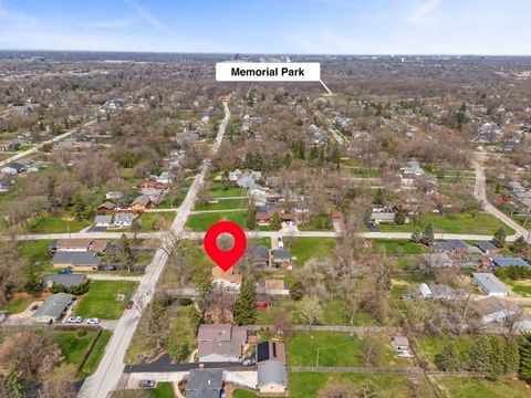 Tiny photo for 5905 Lee Avenue, Downers Grove, IL 60516 (MLS # 12595465)