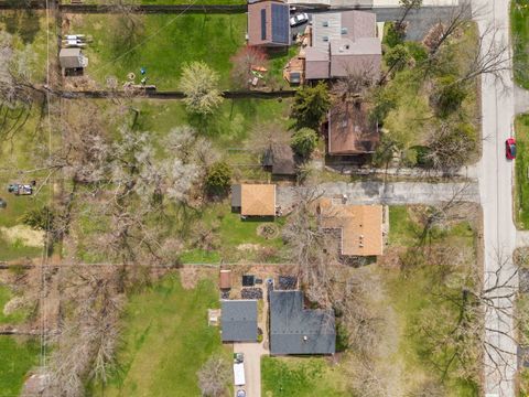 Tiny photo for 5905 Lee Avenue, Downers Grove, IL 60516 (MLS # 12595465)