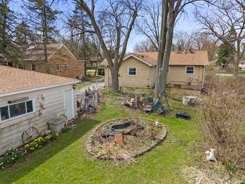 Tiny photo for 5905 Lee Avenue, Downers Grove, IL 60516 (MLS # 12595465)