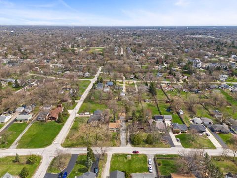 Tiny photo for 5905 Lee Avenue, Downers Grove, IL 60516 (MLS # 12595465)