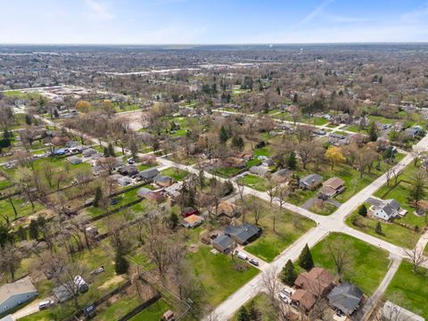 Tiny photo for 5905 Lee Avenue, Downers Grove, IL 60516 (MLS # 12595465)