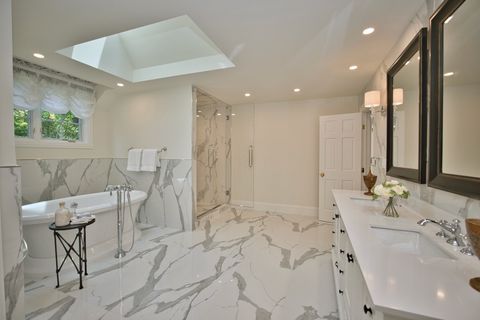 Tiny photo for 560 Jacqulyn Lane, Lake Forest, IL 60045 (MLS # 12619952)