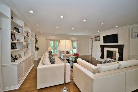 Tiny photo for 560 Jacqulyn Lane, Lake Forest, IL 60045 (MLS # 12619952)