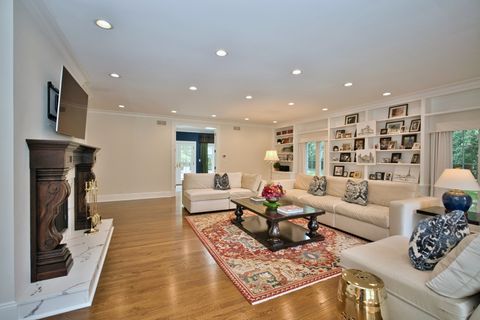 Tiny photo for 560 Jacqulyn Lane, Lake Forest, IL 60045 (MLS # 12619952)