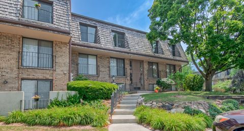 1721 Northfield Square E Northfield IL 60093