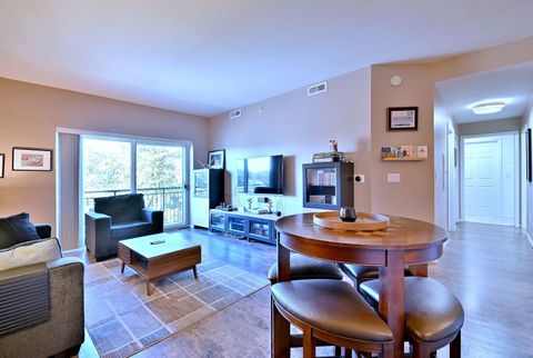 Tiny photo for 145 S York Street #404, Elmhurst, IL 60126 (MLS # 12534053)