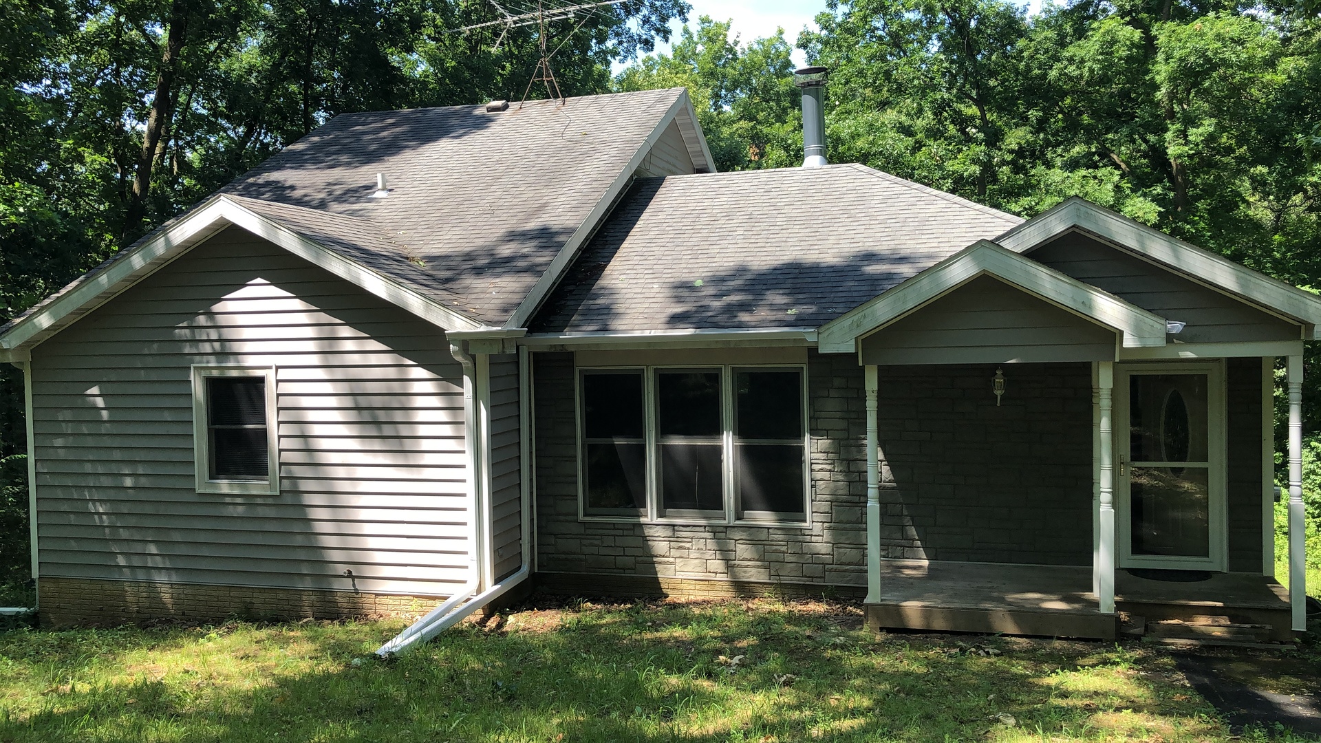 7 Cedar Lane S