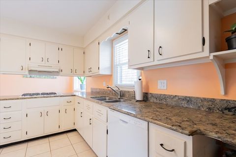 Tiny photo for 226 Fairway Drive, Bloomington, IL 61701 (MLS # 12546885)