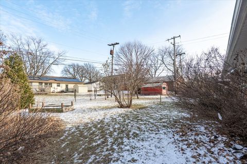 Tiny photo for 226 Fairway Drive, Bloomington, IL 61701 (MLS # 12546885)