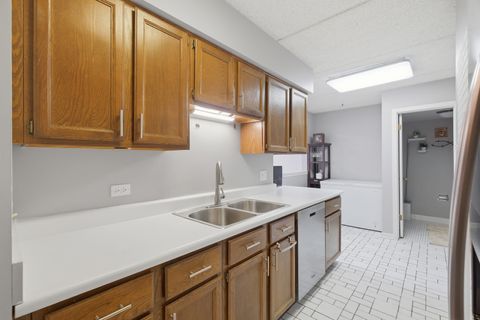 Tiny photo for 1551 Ashland Avenue #306, Des Plaines, IL 60016 (MLS # 12592329)