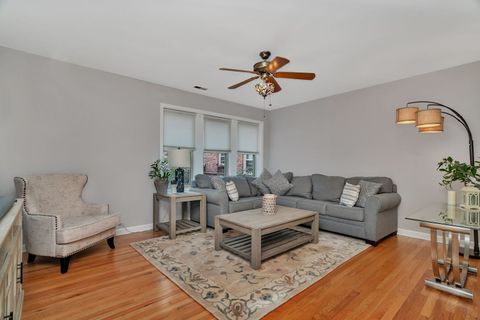 Tiny photo for 75 E Harris Avenue #1E, La Grange, IL 60525 (MLS # 12502784)