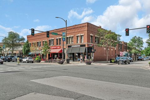 Tiny photo for 75 E Harris Avenue #1E, La Grange, IL 60525 (MLS # 12502784)