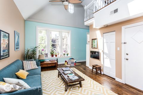 Tiny photo for 828 W Buckingham Place #3, Chicago, IL 60657 (MLS # 12599433)