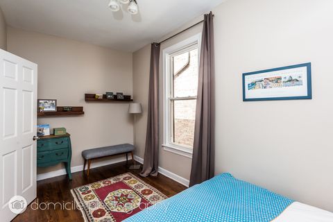 Tiny photo for 828 W Buckingham Place #3, Chicago, IL 60657 (MLS # 12599433)