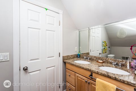 Tiny photo for 828 W Buckingham Place #3, Chicago, IL 60657 (MLS # 12599433)