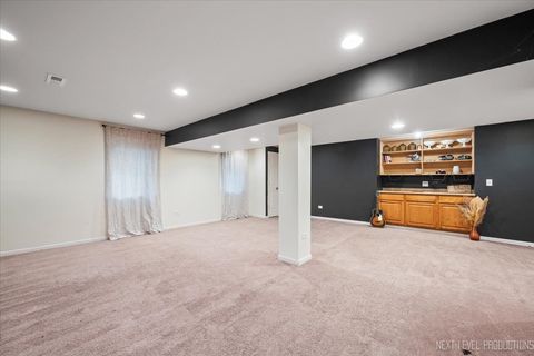 Tiny photo for 2474 Spring Valley Court, Aurora, IL 60503 (MLS # 12402898)