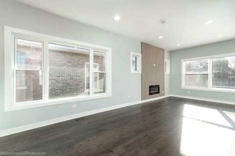 Tiny photo for 1047 N Saint Louis Avenue, Chicago, IL 60651 (MLS # 12602743)
