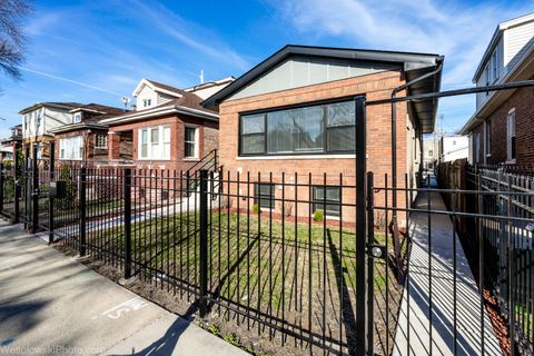 Tiny photo for 1047 N Saint Louis Avenue, Chicago, IL 60651 (MLS # 12602743)