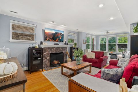 Tiny photo for 4418 N Racine Avenue #2N, Chicago, IL 60640 (MLS # 12501778)