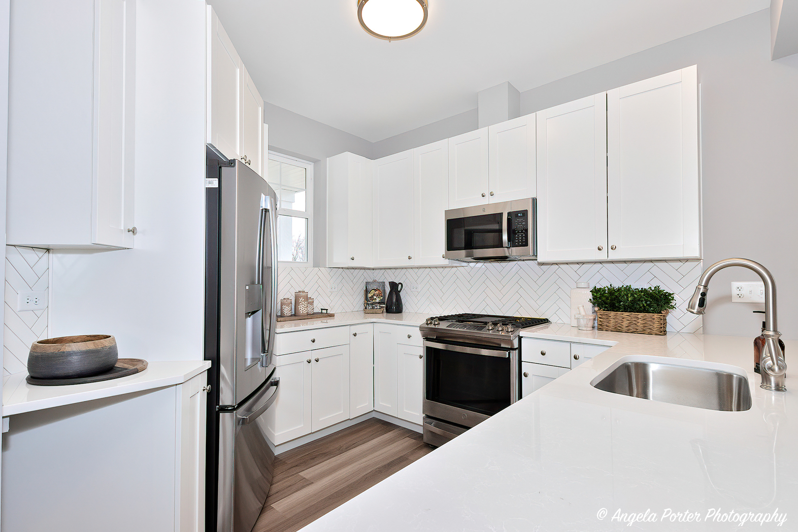 3711 Monica Lane