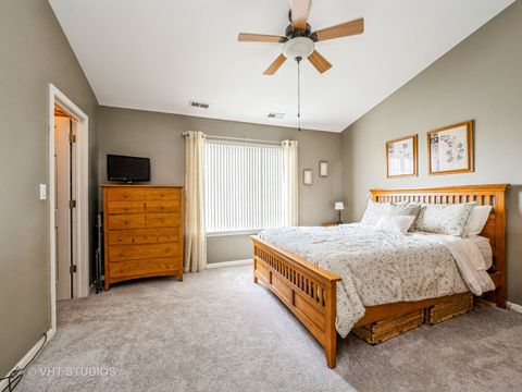 Tiny photo for 2437 Daybreak Court #2437, Elgin, IL 60123 (MLS # 12479701)