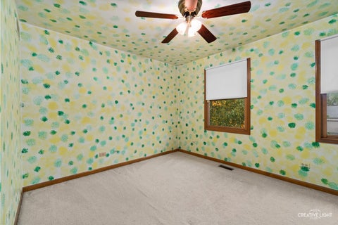 Tiny photo for 717 Queens Gate Circle, Sugar Grove, IL 60554 (MLS # 12764300)