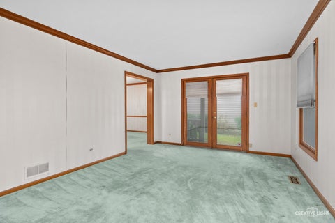 Tiny photo for 717 Queens Gate Circle, Sugar Grove, IL 60554 (MLS # 12764300)