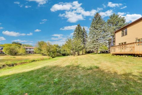 Tiny photo for 552 Irvington Court, Bartlett, IL 60103 (MLS # 12503076)