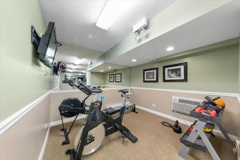 Tiny photo for 3900 N Pine Grove Avenue #907, Chicago, IL 60613 (MLS # 12724847)