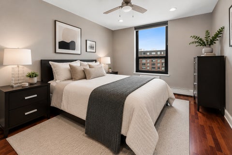 Tiny photo for 3900 N Pine Grove Avenue #907, Chicago, IL 60613 (MLS # 12724847)