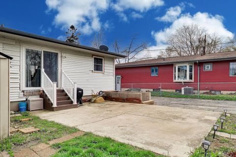 Tiny photo for 4318 Sioux Lane, McHenry, IL 60050 (MLS # 12604226)