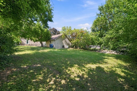 Tiny photo for 2115 Halsey Drive, Des Plaines, IL 60018 (MLS # 12769084)