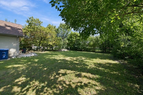 Tiny photo for 2115 Halsey Drive, Des Plaines, IL 60018 (MLS # 12769084)