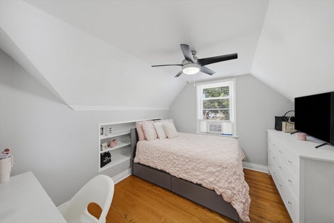 Tiny photo for 2115 Halsey Drive, Des Plaines, IL 60018 (MLS # 12769084)