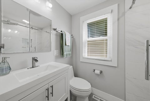 Tiny photo for 2115 Halsey Drive, Des Plaines, IL 60018 (MLS # 12769084)
