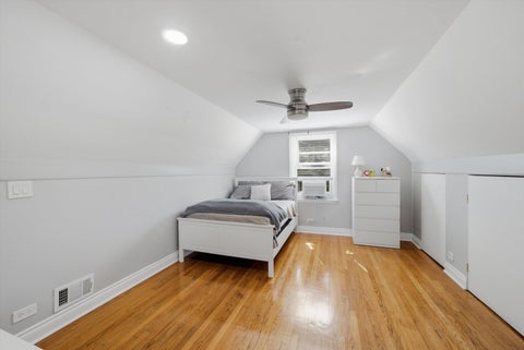 Tiny photo for 2115 Halsey Drive, Des Plaines, IL 60018 (MLS # 12769084)