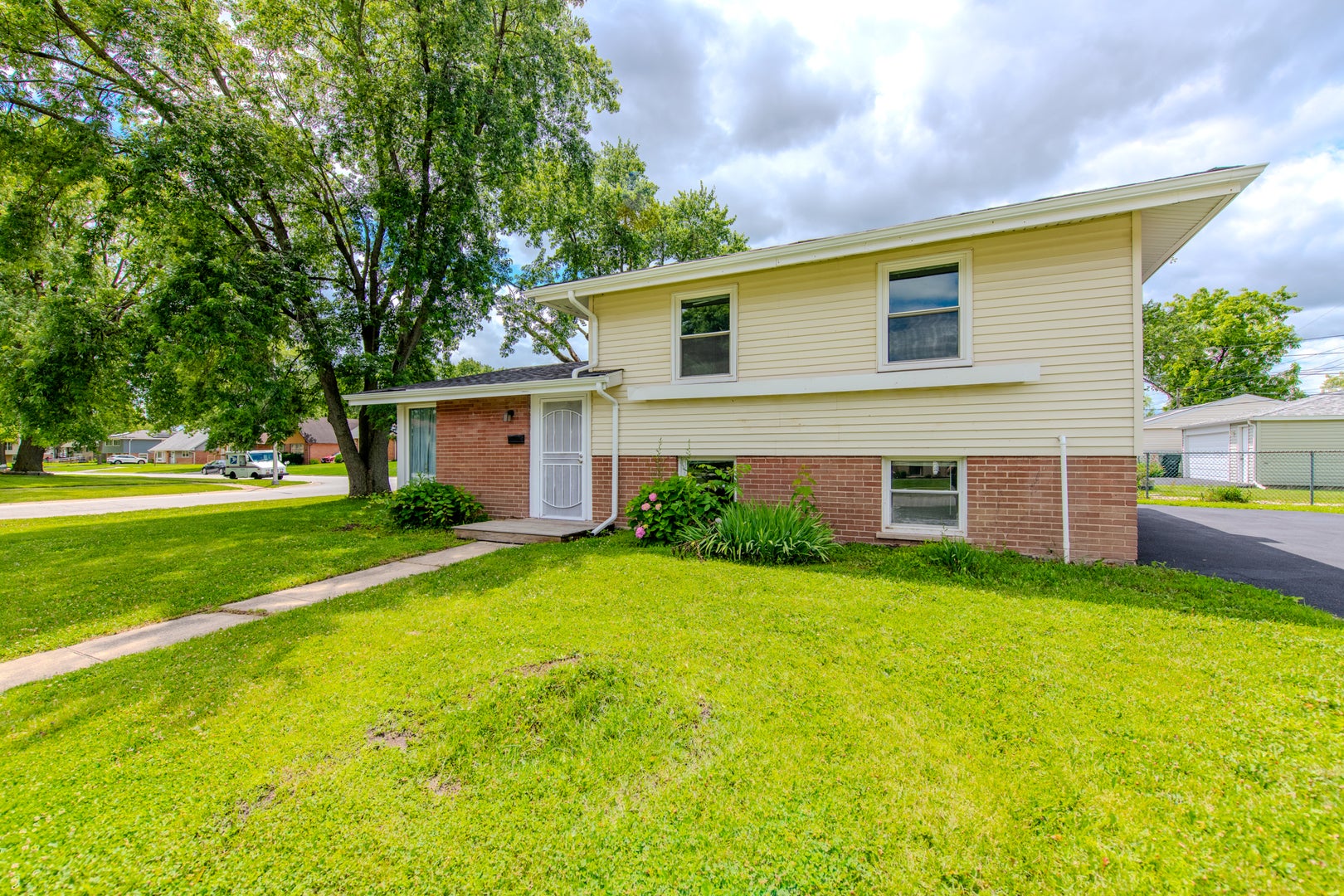 3846 169th Street
