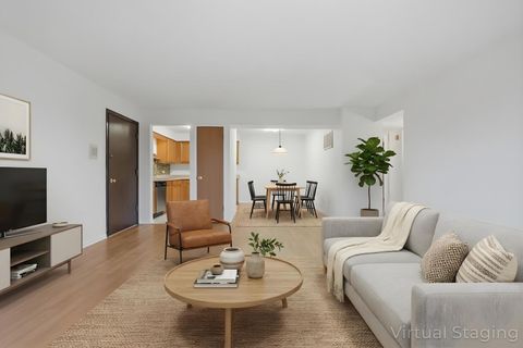 Tiny photo for 10940 Kilpatrick Avenue #3B, Oak Lawn, IL 60453 (MLS # 12591655)