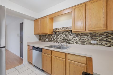 Tiny photo for 10940 Kilpatrick Avenue #3B, Oak Lawn, IL 60453 (MLS # 12591655)