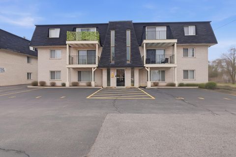 Tiny photo for 10940 Kilpatrick Avenue #3B, Oak Lawn, IL 60453 (MLS # 12591655)