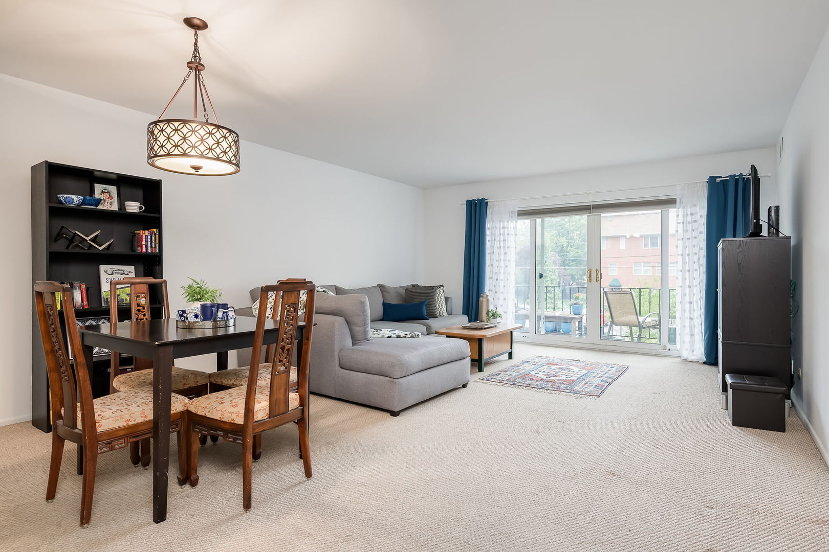 215 Marengo Avenue 2G