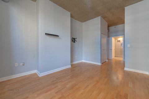 Tiny photo for 1305 S Michigan Avenue #1706, Chicago, IL 60605 (MLS # 12486206)