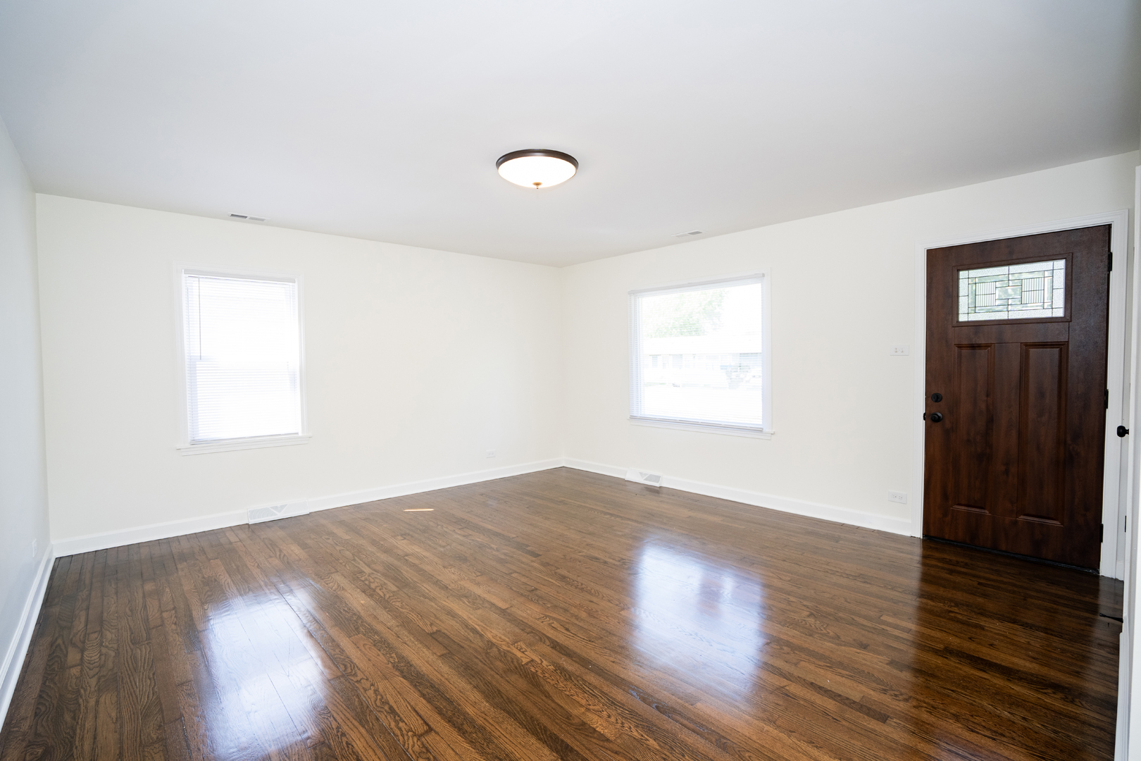 Properties 2 15331 WILLOW Street