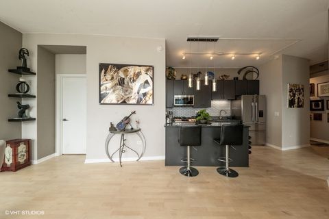 Tiny photo for Chicago, IL 60654 (MLS # 12541346)