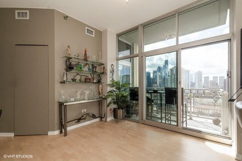 Tiny photo for Chicago, IL 60654 (MLS # 12541346)