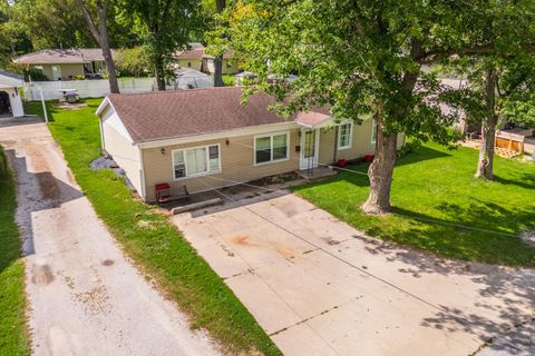 Tiny photo for 1702 S Plum Street, Pontiac, IL 61764 (MLS # 12457689)
